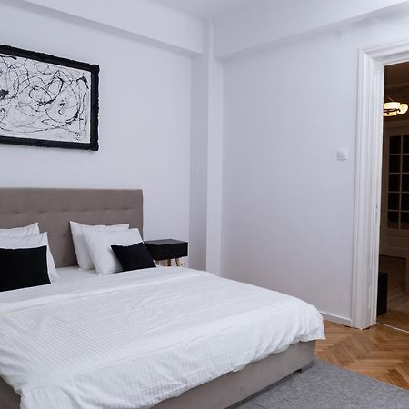 Color Aparments Coposu Blv Lägenhet Bukarest Exteriör bild