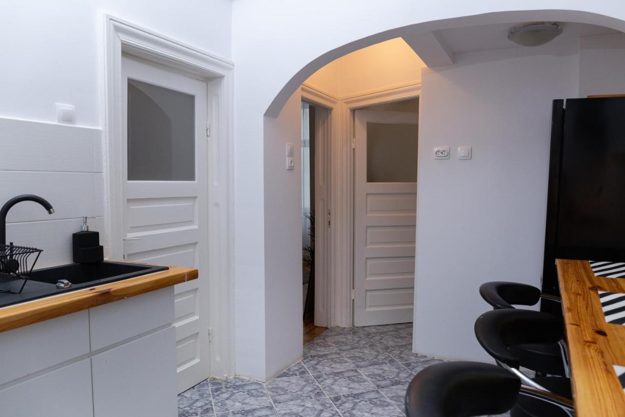 Color Aparments Coposu Blv Lägenhet Bukarest Exteriör bild